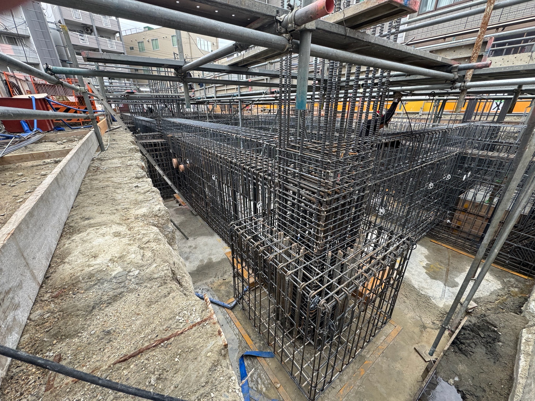 大阪府吹田市マンション基礎工事